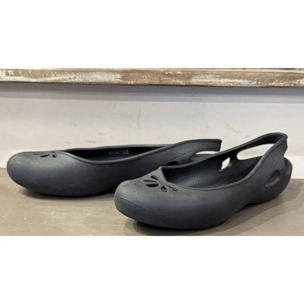 Crocs Taylor Slingback Women's Size 9 Black Comfort Flat Slip On Shoes